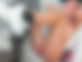 bella-sweeet's Live Sex Cam Show