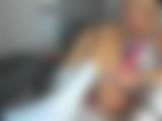 bella-sweeet's Live Sex Cam Show