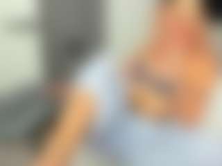 bella-sweeet's Live Sex Cam Show