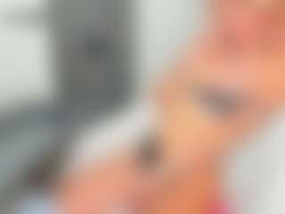 bella-sweeet's Live Sex Cam Show