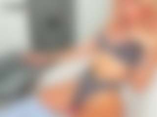 bella-sweeet's Live Sex Cam Show
