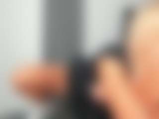 bella-sweeet's Live Sex Cam Show