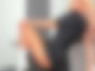 bella-sweeet's Live Sex Cam Show