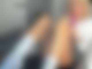 bella-sweeet's Live Sex Cam Show