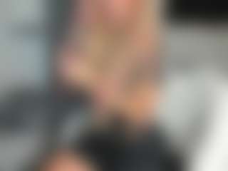 bella-sweeet's Live Sex Cam Show