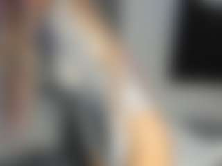 bella-sweeet's Live Sex Cam Show