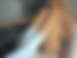 bella-sweeet's Live Sex Cam Show