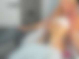 bella-sweeet's Live Sex Cam Show