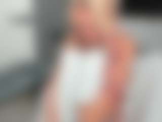 bella-sweeet's Live Sex Cam Show