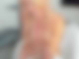 bella-sweeet's Live Sex Cam Show
