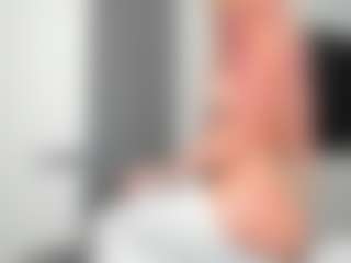 bella-sweeet's Live Sex Cam Show