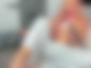 bella-sweeet's Live Sex Cam Show