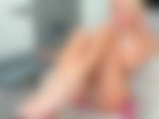 bella-sweeet's Live Sex Cam Show