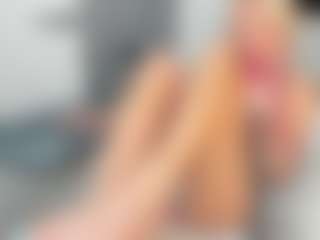 bella-sweeet's Live Sex Cam Show