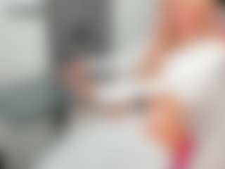 bella-sweeet's Live Sex Cam Show