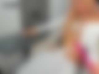 bella-sweeet's Live Sex Cam Show