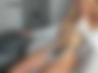bella-sweeet's Live Sex Cam Show