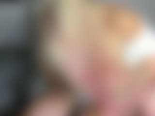 bella-sweeet's Live Sex Cam Show