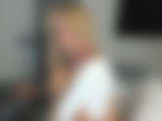 bella-sweeet's Live Sex Cam Show