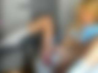 bella-sweeet's Live Sex Cam Show