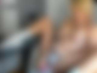 bella-sweeet's Live Sex Cam Show