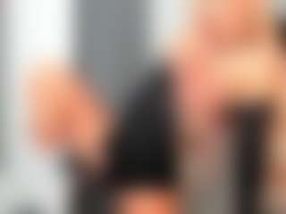bella-sweeet's Live Sex Cam Show