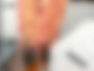 bella-sweeet's Live Sex Cam Show