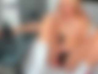 bella-sweeet's Live Sex Cam Show