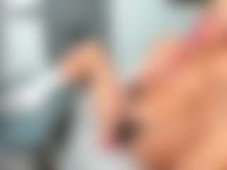 bella-sweeet's Live Sex Cam Show