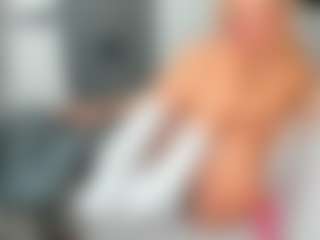 bella-sweeet's Live Sex Cam Show