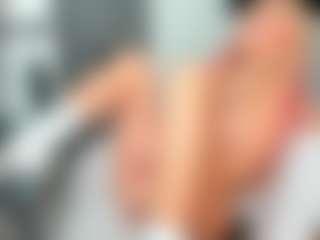 bella-sweeet's Live Sex Cam Show