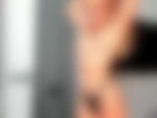 bella-sweeet's Live Sex Cam Show
