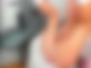 bella-sweeet's Live Sex Cam Show