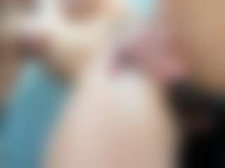 bella-sweeet's Live Sex Cam Show