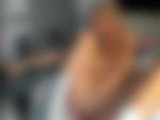 bella-sweeet's Live Sex Cam Show