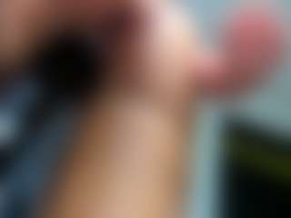 bella-sweeet's Live Sex Cam Show