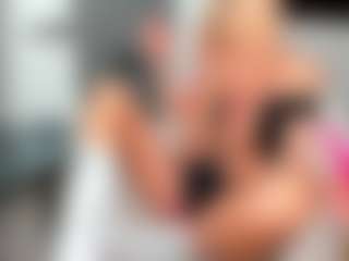 bella-sweeet's Live Sex Cam Show