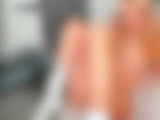 bella-sweeet's Live Sex Cam Show
