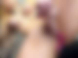 bella-sweeet's Live Sex Cam Show