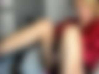 bella-sweeet's Live Sex Cam Show