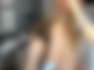 bella-sweeet's Live Sex Cam Show