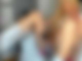 bella-sweeet's Live Sex Cam Show