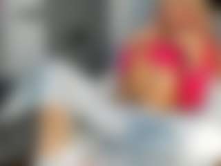 bella-sweeet's Live Sex Cam Show