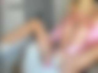 bella-sweeet's Live Sex Cam Show