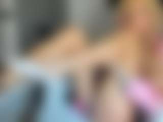 bella-sweeet's Live Sex Cam Show