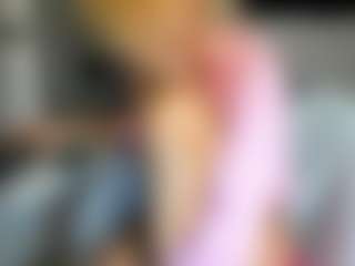 bella-sweeet's Live Sex Cam Show