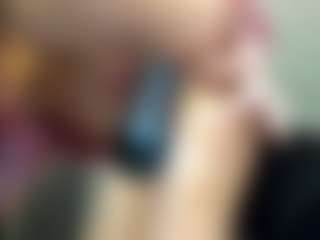 bella-sweeet's Live Sex Cam Show