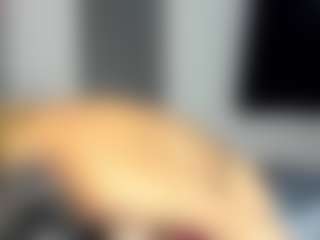 bella-sweeet's Live Sex Cam Show