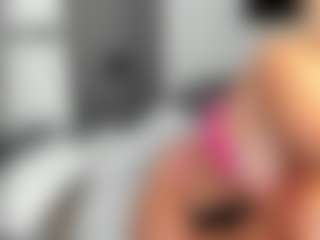 bella-sweeet's Live Sex Cam Show