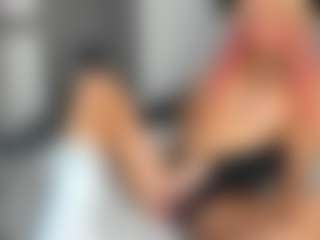 bella-sweeet's Live Sex Cam Show